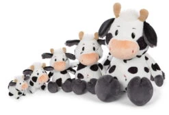 Nici 47783 Kuh Cowluna 33cm Farm Friends Plüsch Kuscheltier Schlenker GREEN -Spielzeugladen 47780 10 47781 47782 47783 47784 Groessenvergleich 2048x1390